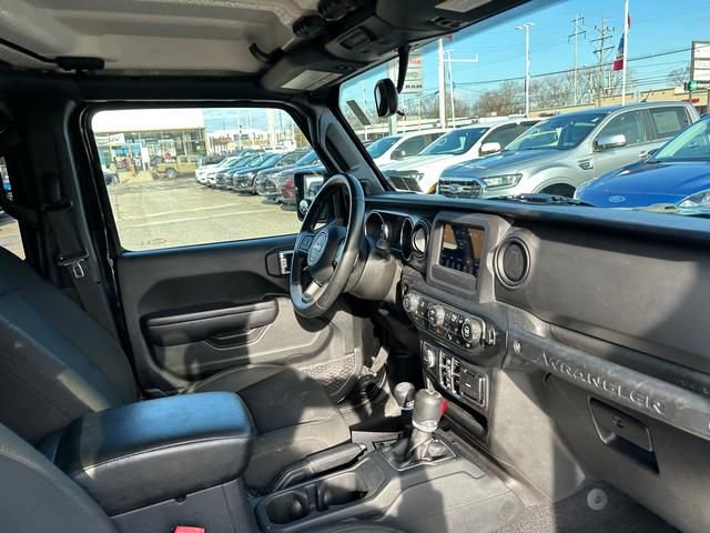 Used 2021 Jeep Wrangler Unlimited Sport image 31