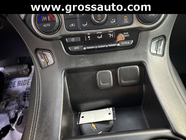 Used 2017 Chevrolet Suburban LT w/ Luxury Package image 25