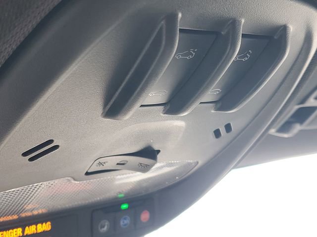 Certified 2025 Buick Envista Avenir image 30