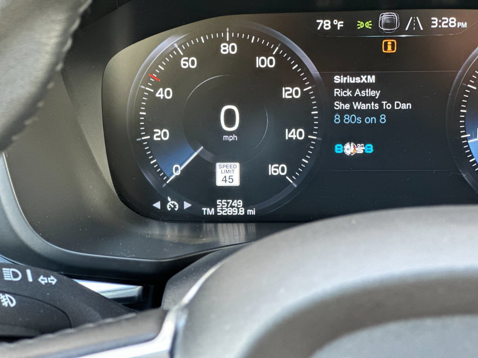 Used 2019 Volvo XC60 T6 Momentum w/ Multimedia Package AWD/4WD image 30