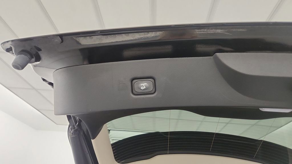 Used 2022 Lincoln Nautilus Reserve image 25