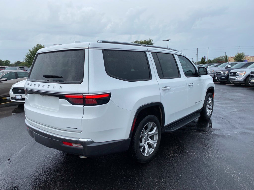 Used 2022 Jeep Wagoneer Series I w/ Premium Group I AWD/4WD image 8