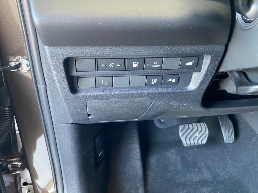 New 2023 Mitsubishi Outlander SEL image 40