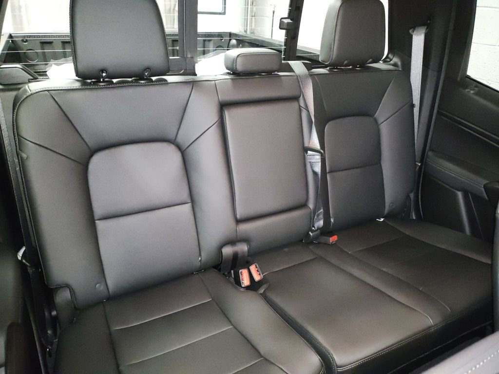 New 2026 GMC Canyon Elevation w/ Convenience Package image 11