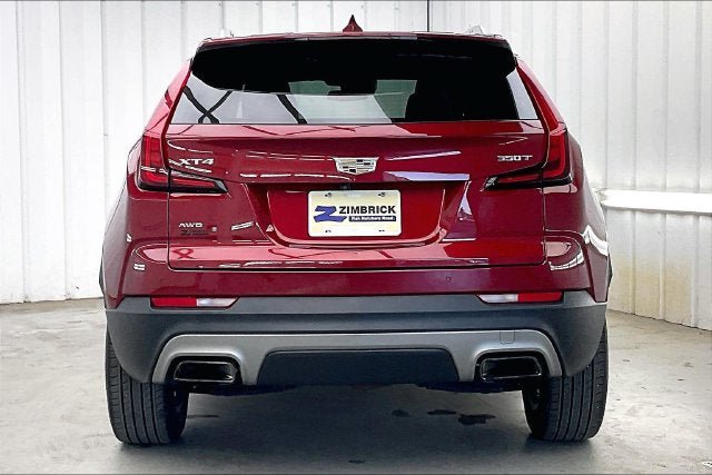 Used 2020 Cadillac XT4 Premium Luxury w/ Cold Weather Package AWD/4WD image 4