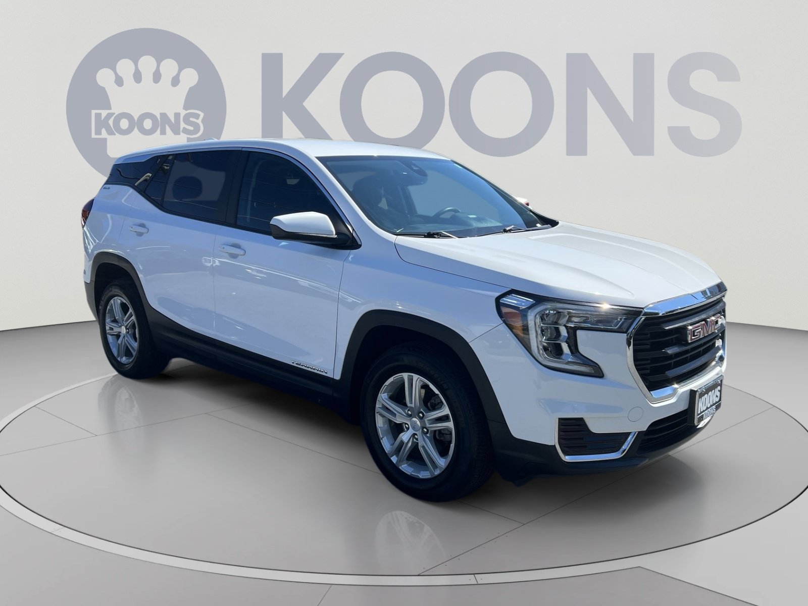 Used 2024 GMC Terrain SLE FWD image 10