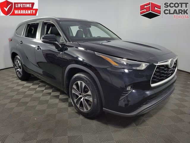Used 2023 Toyota Highlander XLE