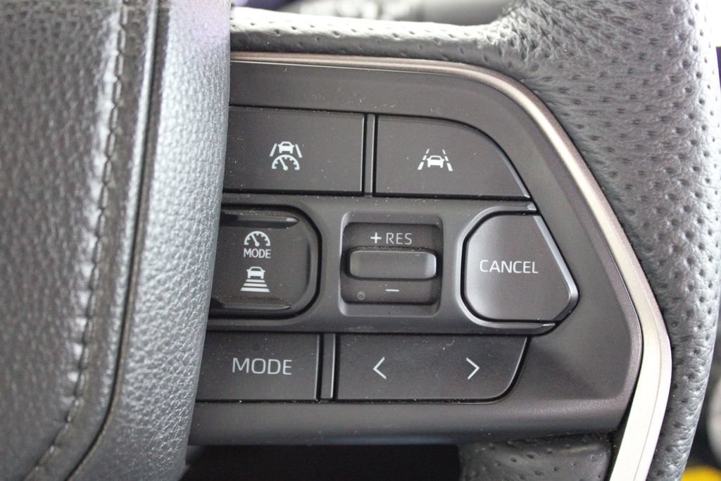Certified 2025 Toyota Tacoma TRD Off-Road w/ TRD Off Road Upgrade Package AWD/4WD image 31
