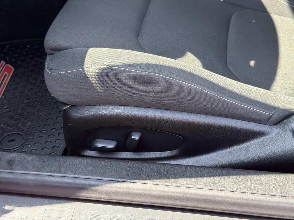 Used 2022 Chevrolet Camaro SS RWD image 16