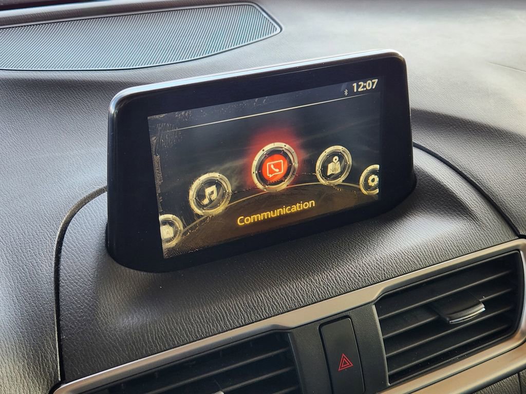 Used 2017 MAZDA MAZDA3 Touring image 17