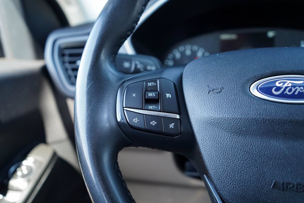 Used 2021 Ford Escape SE w/ Convenience Package FWD image 30