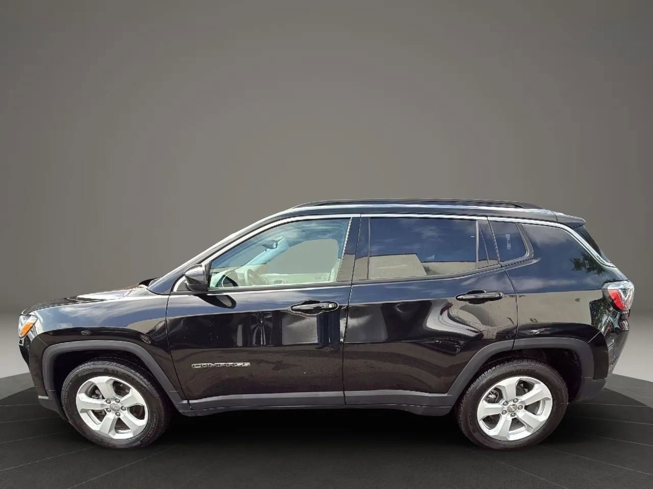 Used 2021 Jeep Compass Latitude image 8