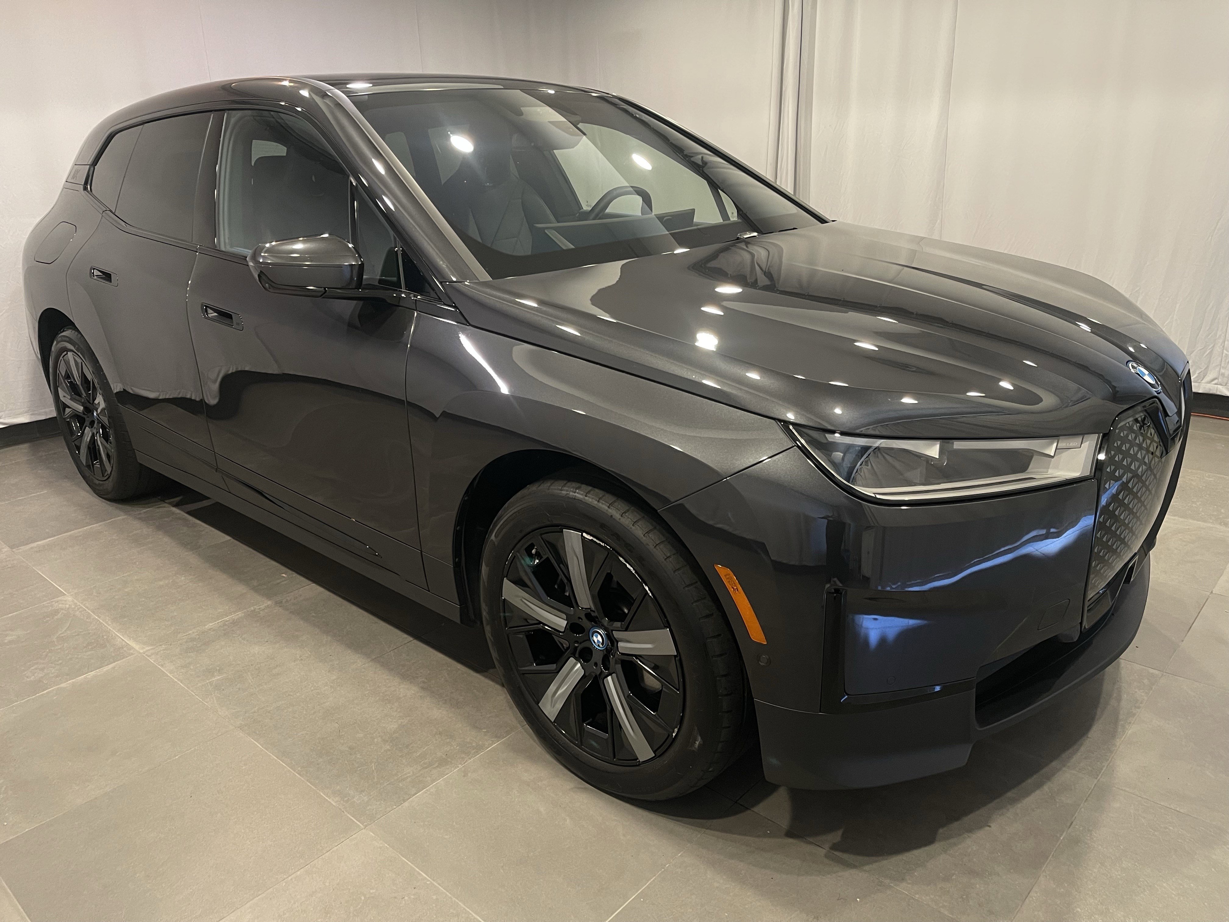 Certified 2024 BMW iX xDrive50 w/ Premium Package AWD/4WD image 3
