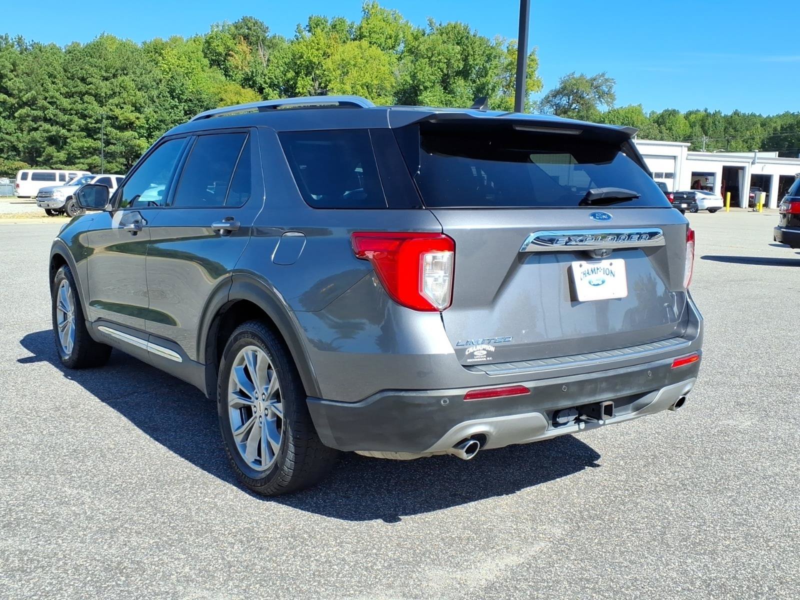 Used 2021 Ford Explorer Limited w/ Equipment Group 301A RWD image 25