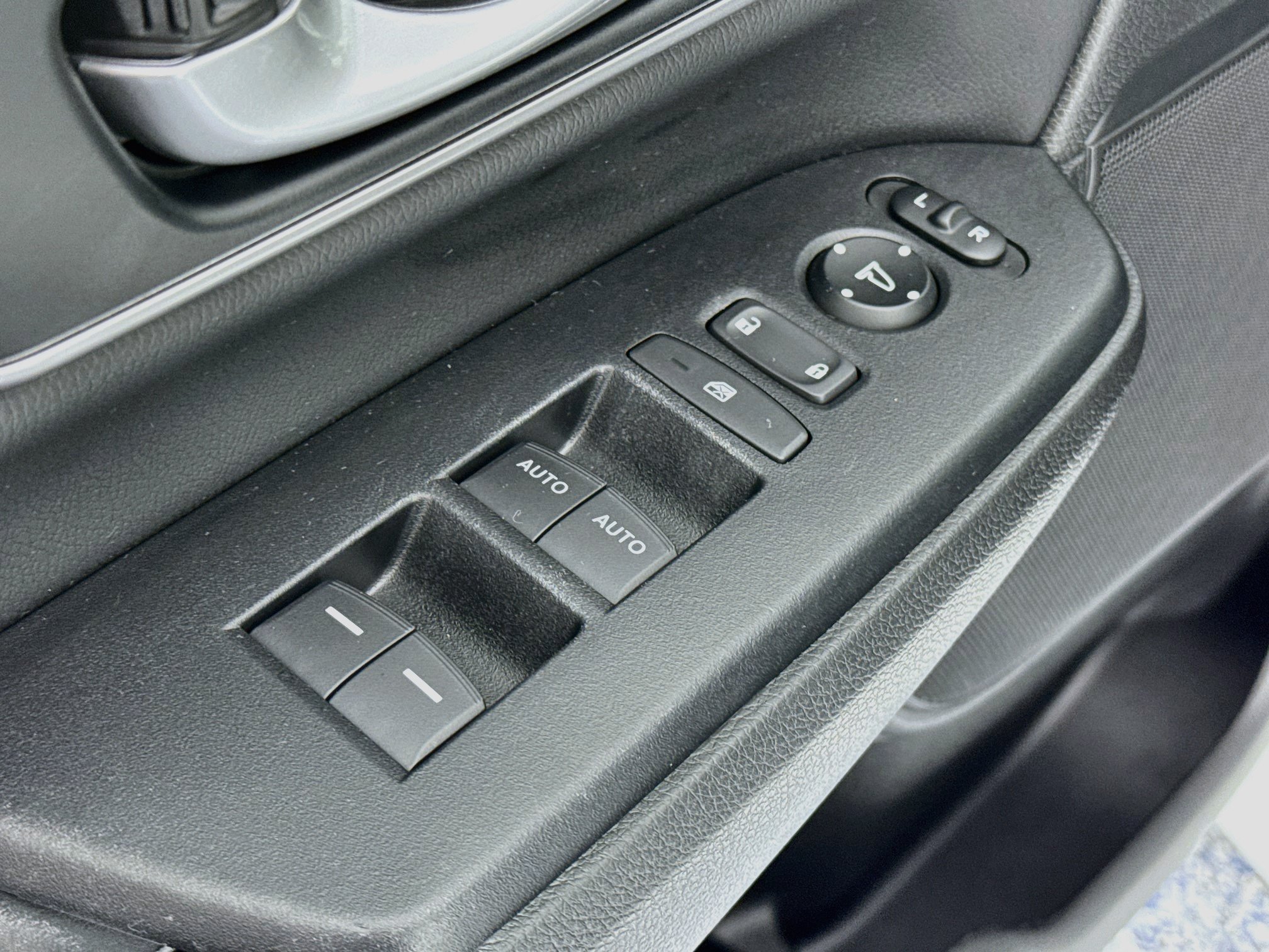 Certified 2021 Honda CR-V EX-L image 17
