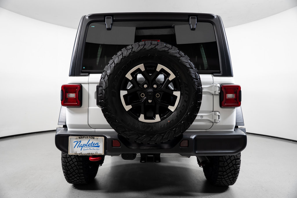 Used 2025 Jeep Wrangler Unlimited Rubicon AWD/4WD image 11