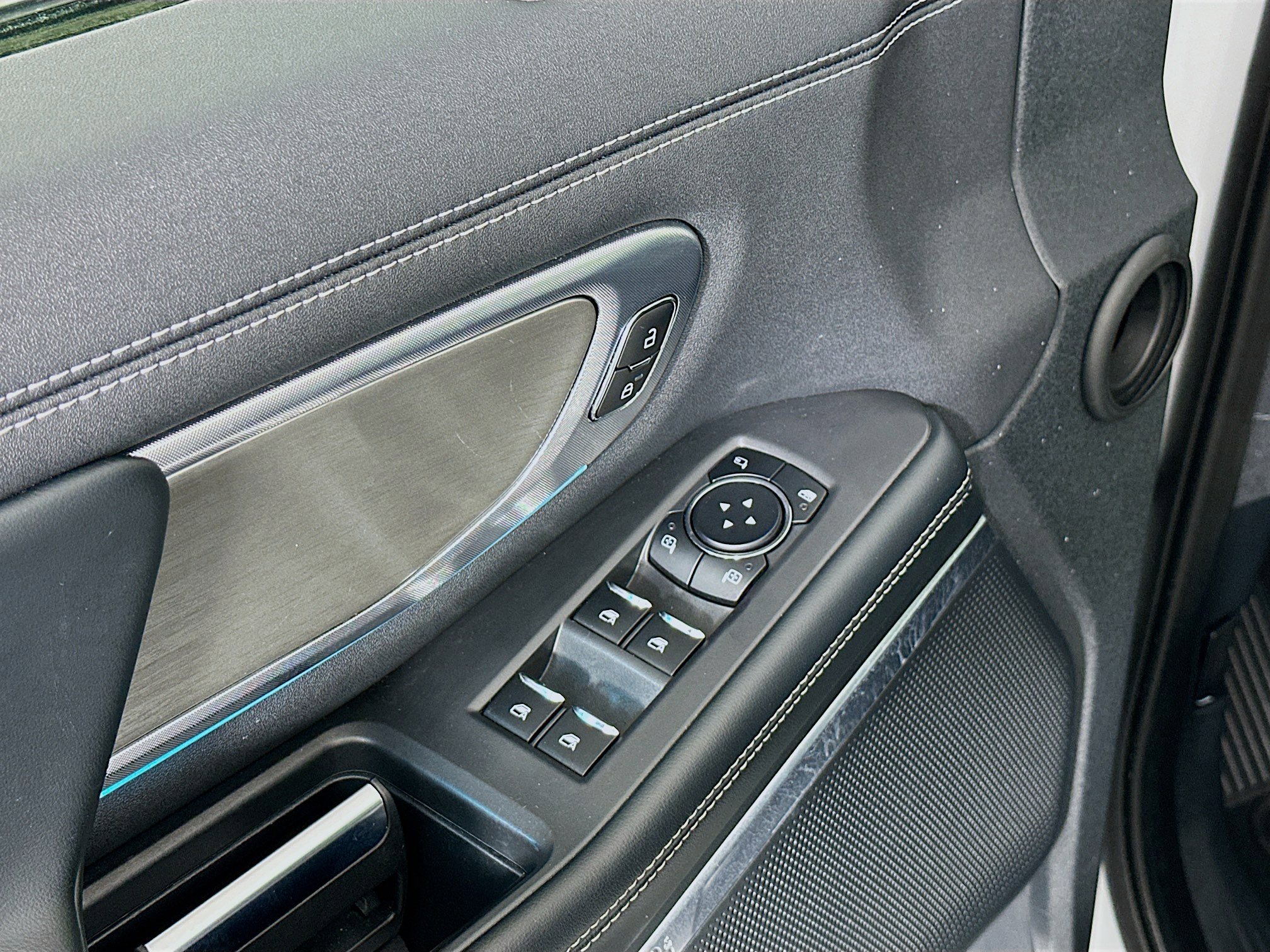 Used 2025 Ford Expedition Platinum image 15