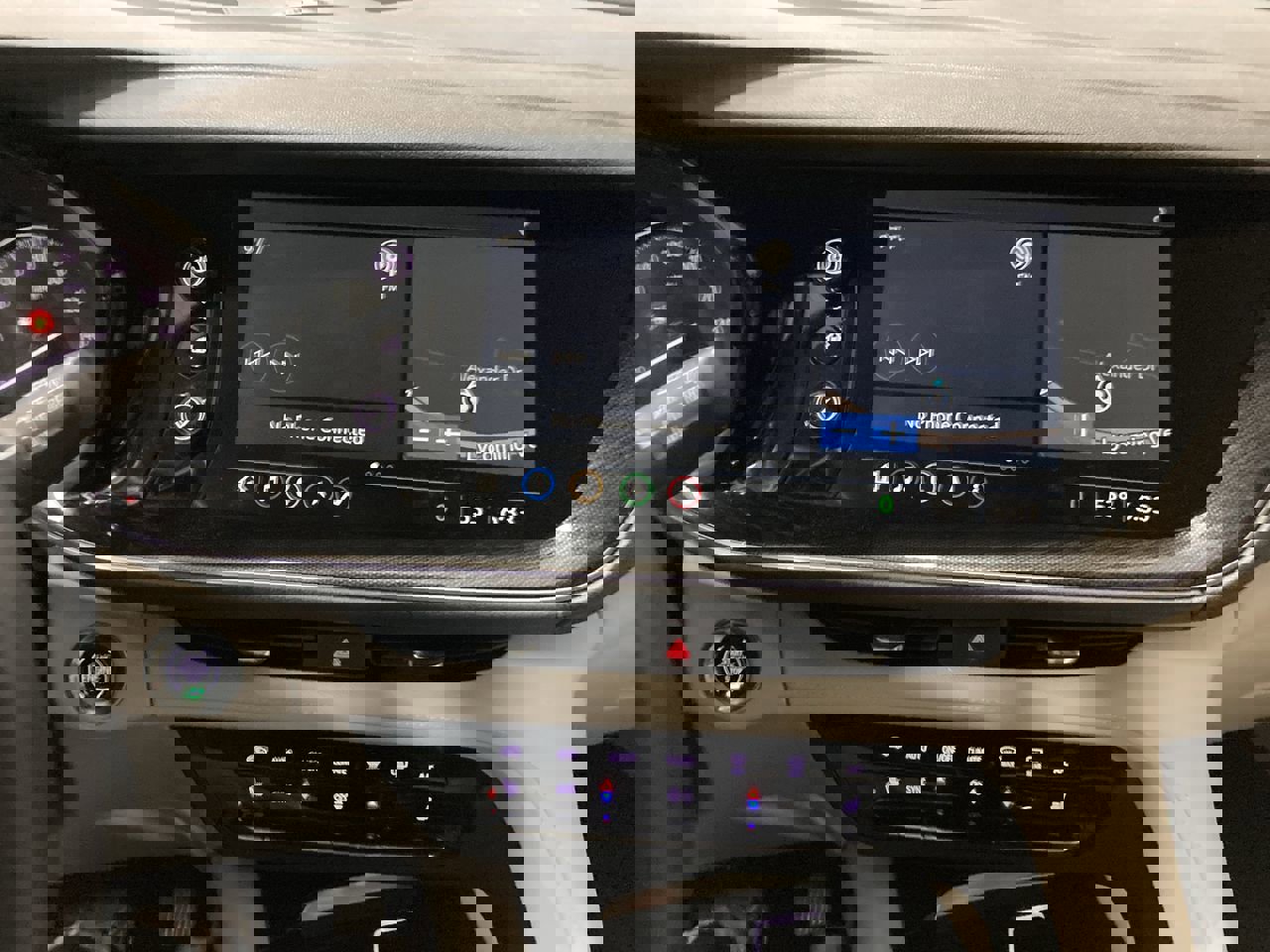 Used 2021 Buick Envision Essence w/ Technology Package I AWD/4WD image 12