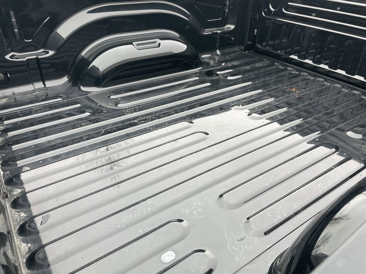 Used 2024 RAM 2500 Laramie w/ Safety Group AWD/4WD image 23