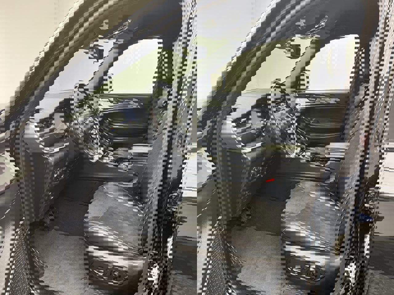 Used 2022 Jeep Grand Cherokee Altitude image 3