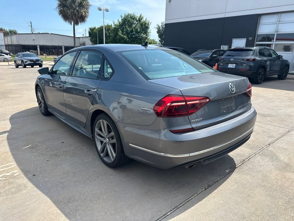Used 2018 Volkswagen Passat 2.0T FWD image 7