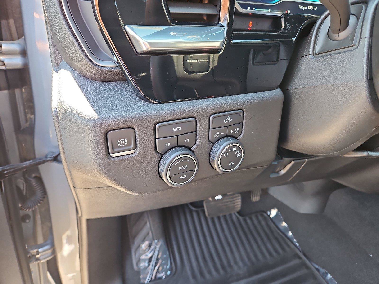 Used 2023 Chevrolet Silverado 1500 LT AWD/4WD image 21