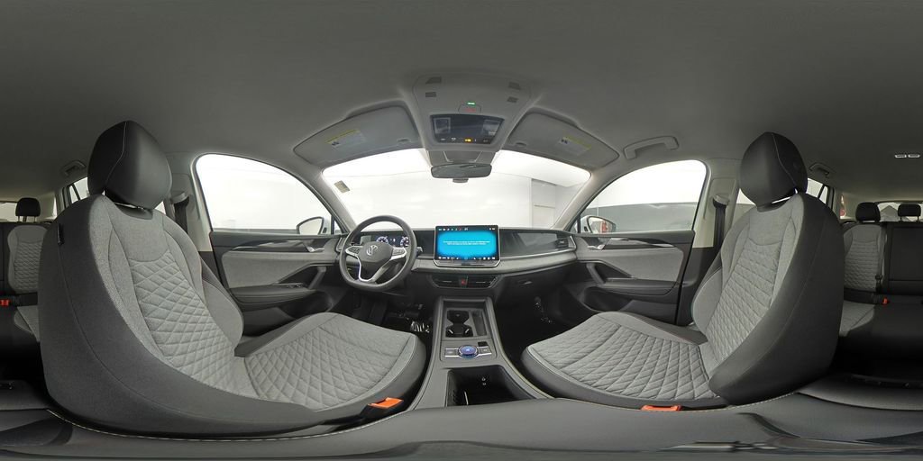 Used 2025 Volkswagen Tiguan S image 13