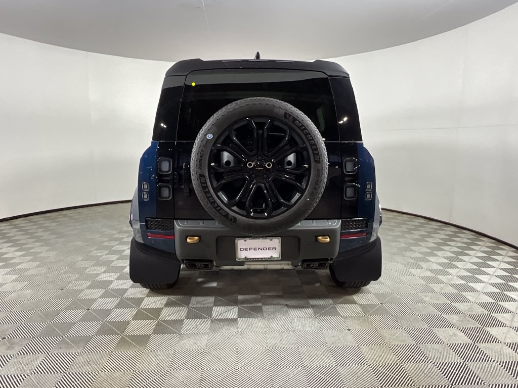 New 2026 Land Rover Defender 110 OCTA AWD/4WD image 7