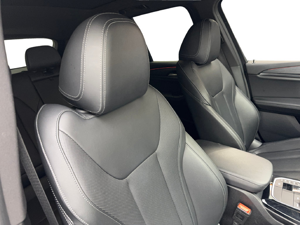Used 2023 BMW X3 xDrive30i w/ Premium Package w/ZPA AWD/4WD image 47