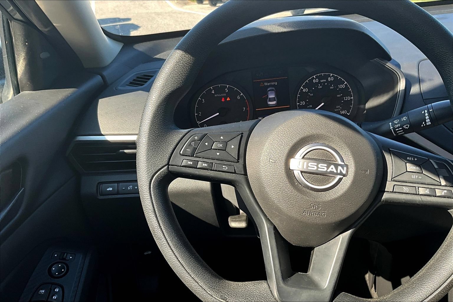 Used 2024 Nissan Altima 2.5 S FWD image 13