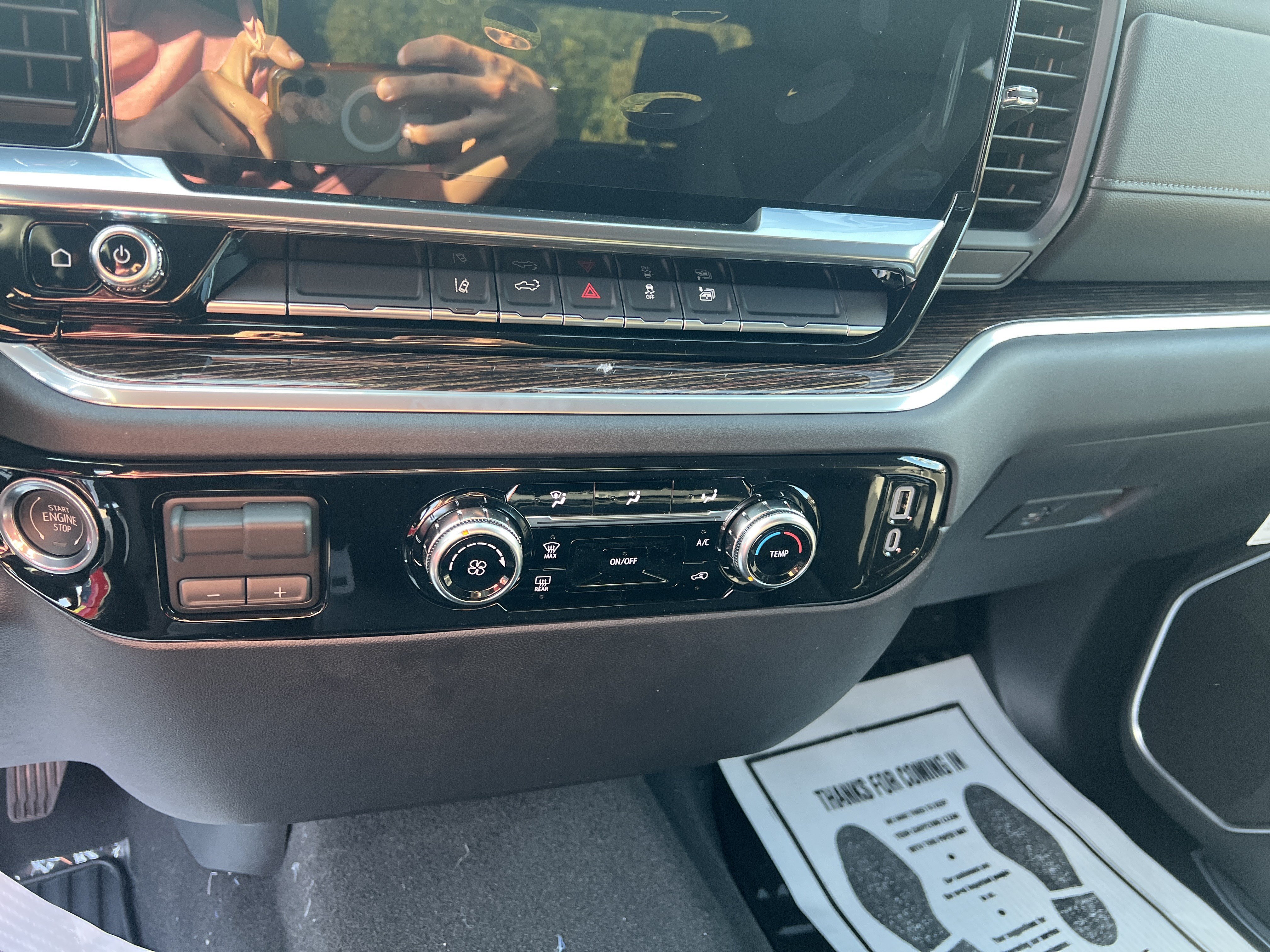New 2026 GMC Sierra 2500 SLE w/ Remote Start Package AWD/4WD image 9