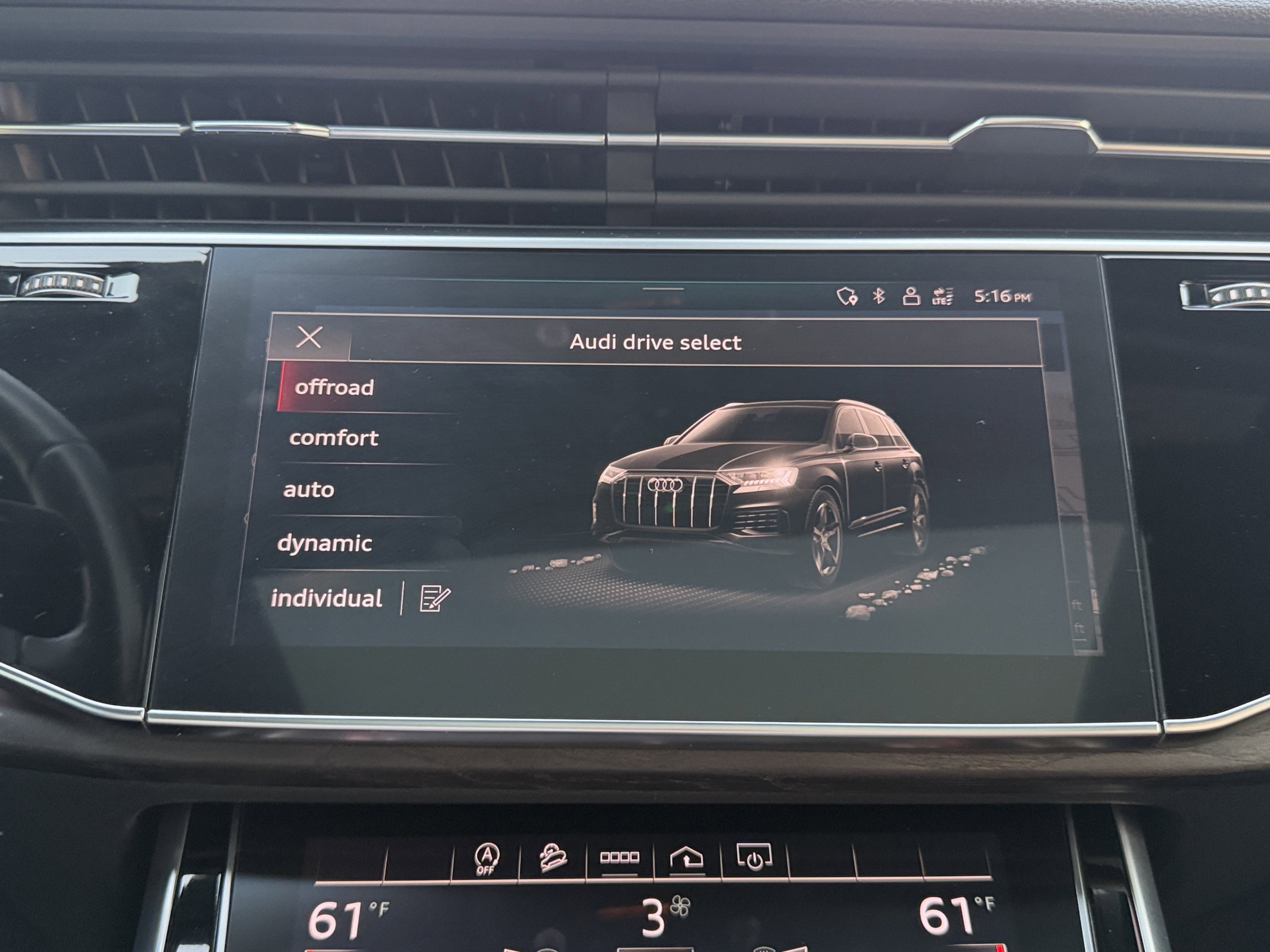 Used 2021 Audi Q7 2.0T Premium w/ Convenience Package AWD/4WD image 59