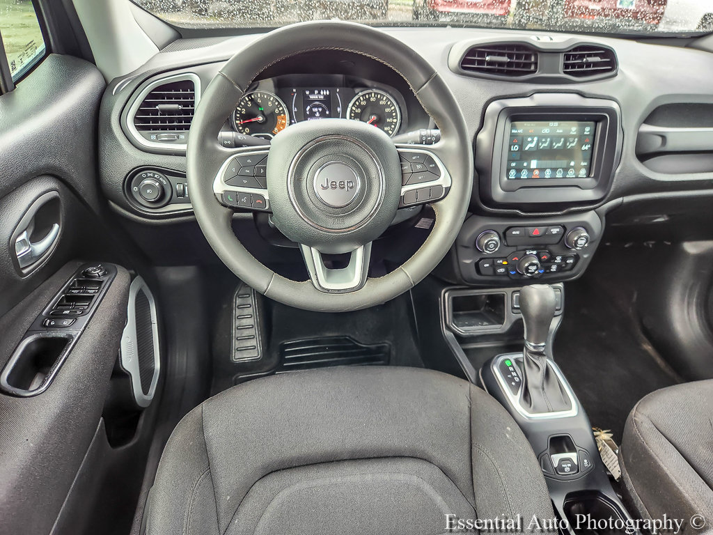Used 2019 Jeep Renegade Latitude FWD image 9