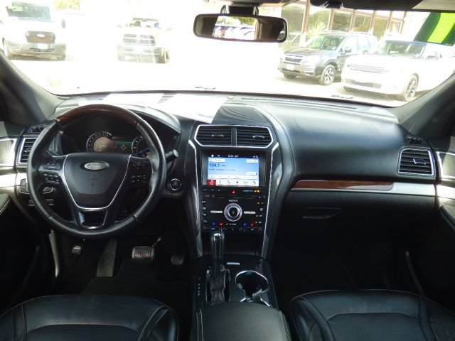 Used 2017 Ford Explorer Platinum AWD/4WD image 21