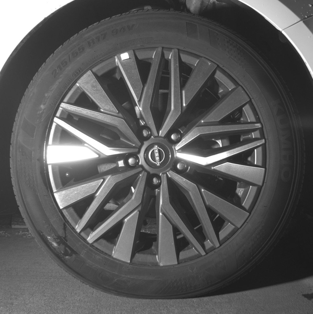 Used 2025 Nissan Altima 2.5 SV image 13