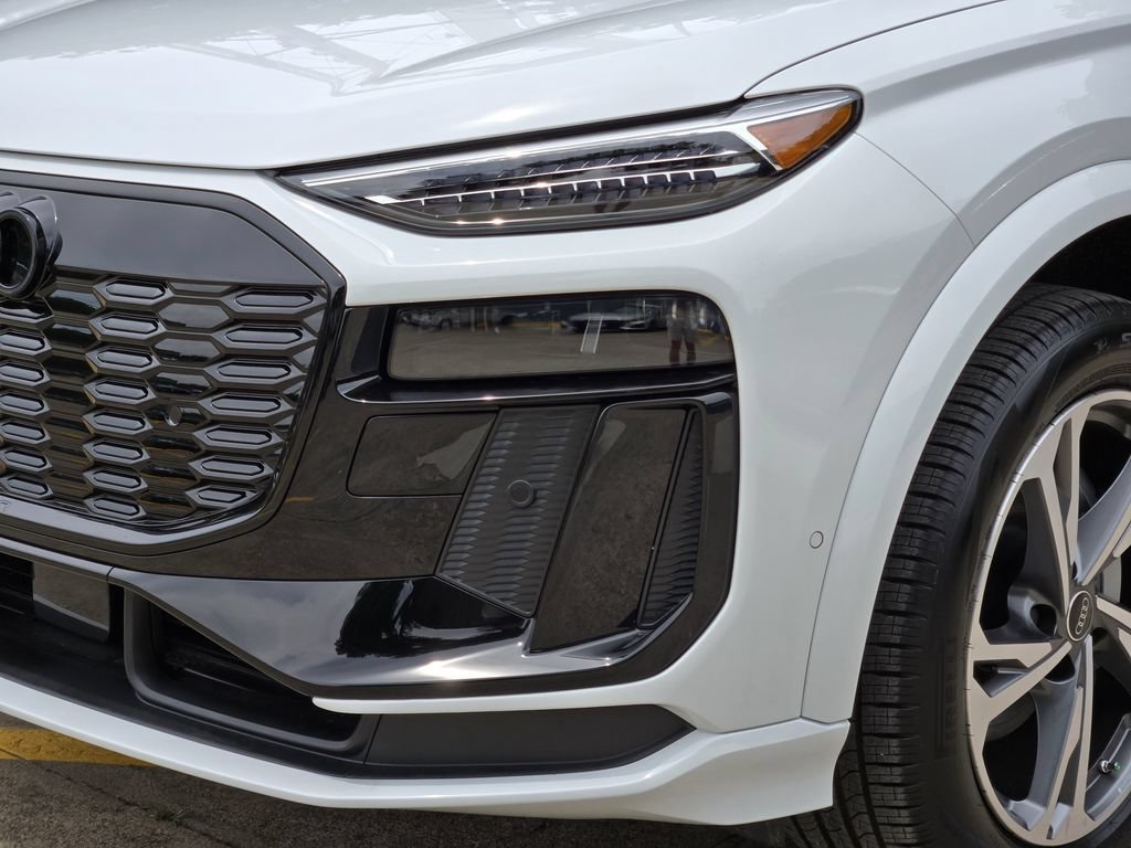 New 2027 Audi Q6 e-tron Premium Plus AWD/4WD image 12