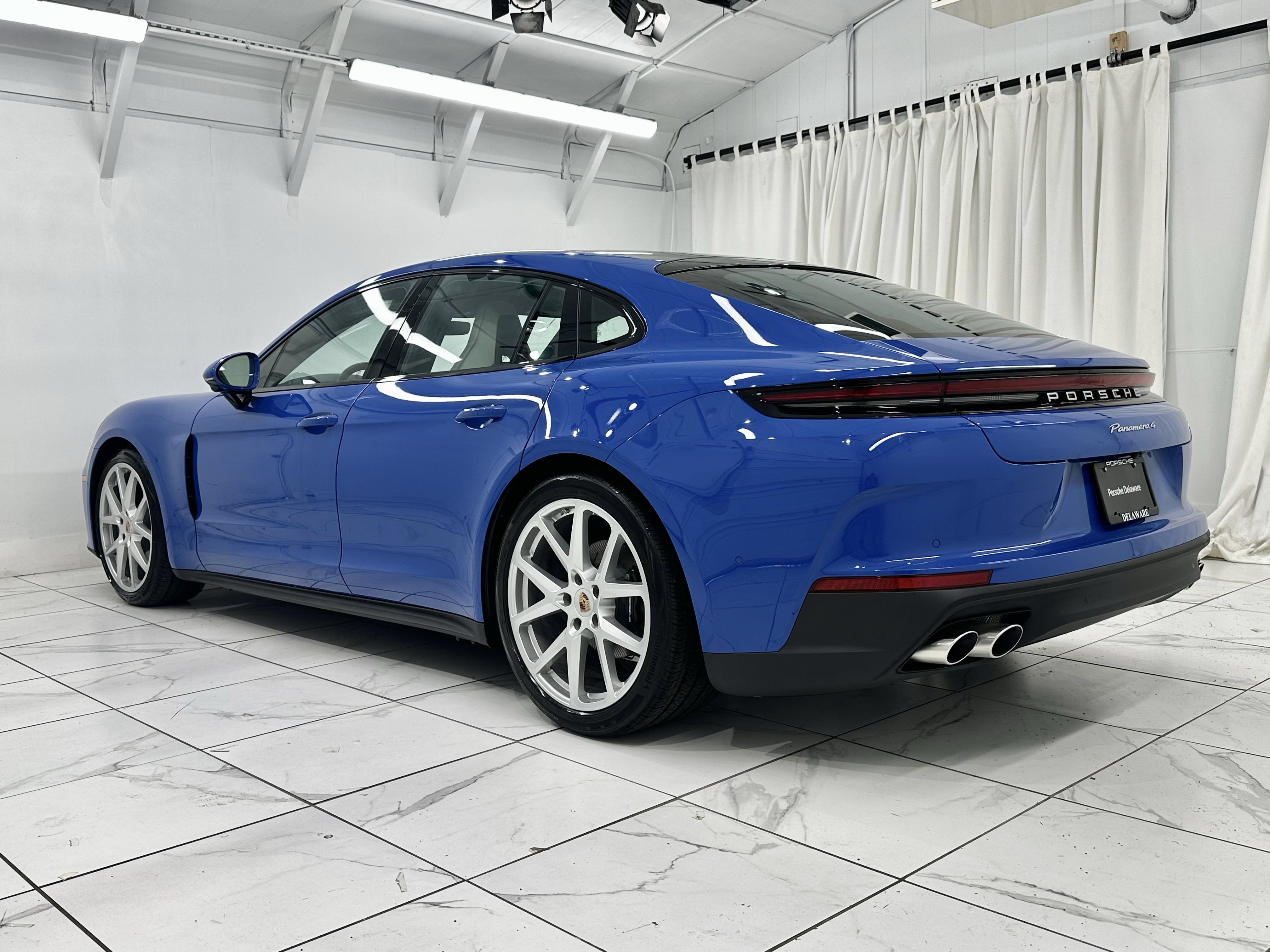 New 2025 Porsche Panamera image 3