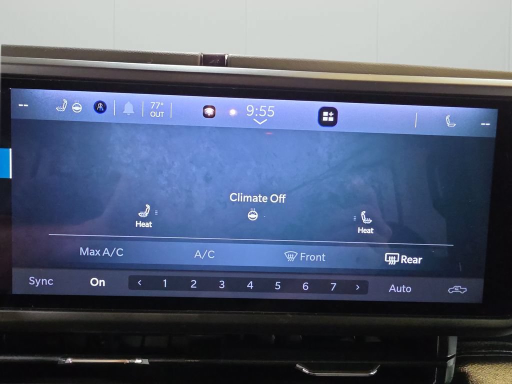 Used 2024 Jeep Gladiator Mojave w/ Technology Group AWD/4WD image 26
