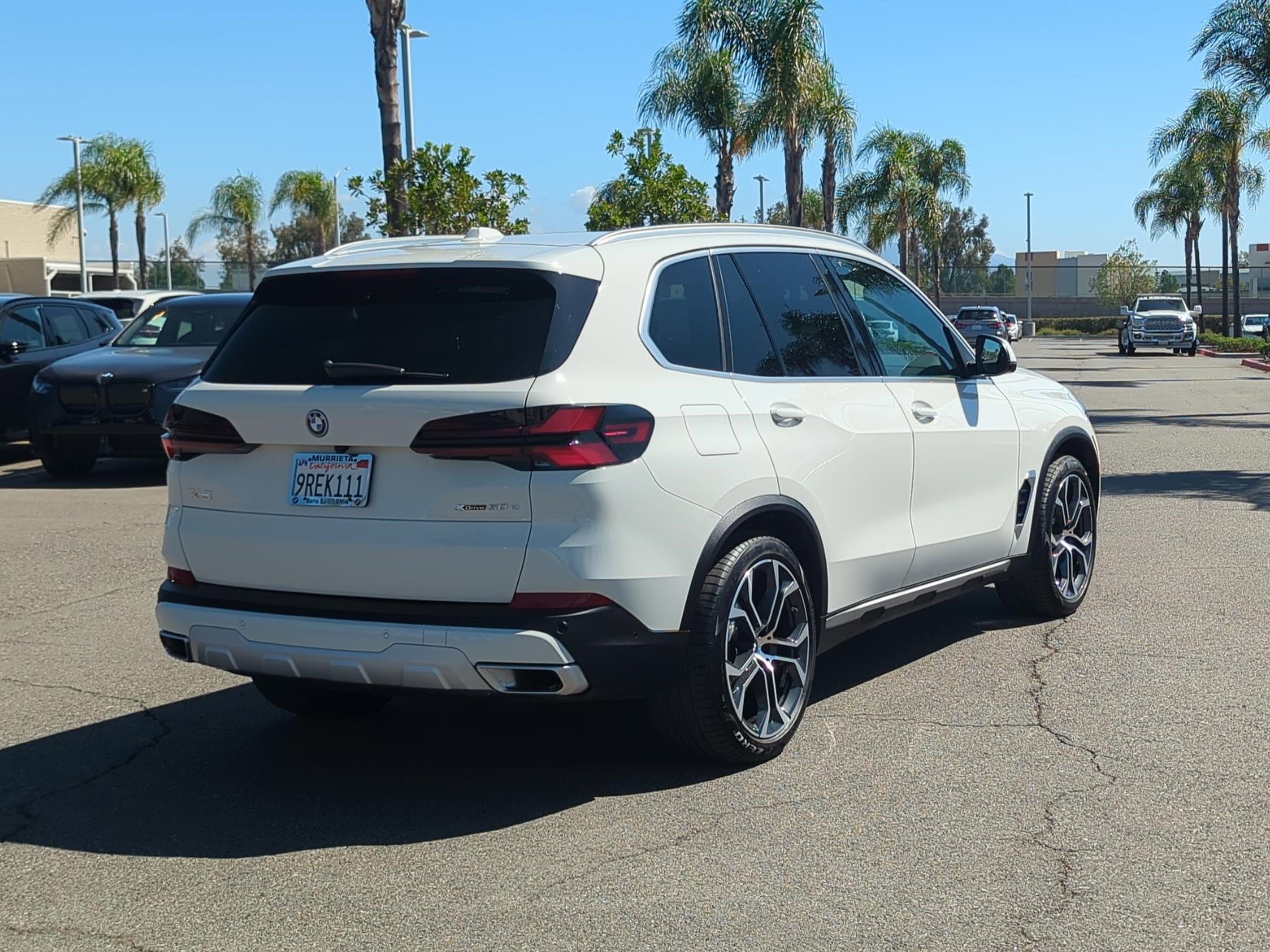 Used 2025 BMW X5 xDrive50e w/ Premium Package image 10