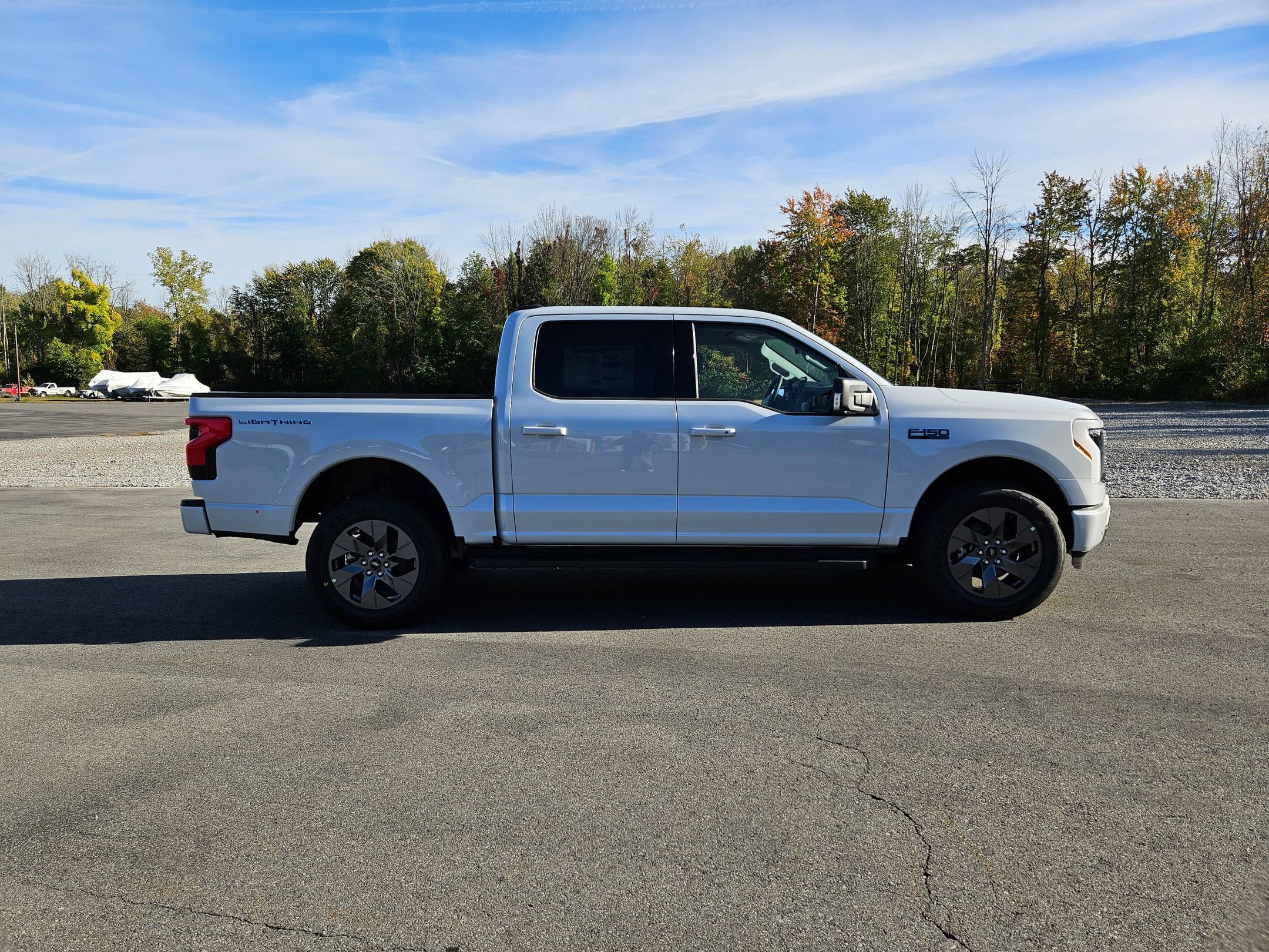 New 2025 Ford F150 Lightning Flash AWD/4WD image 9