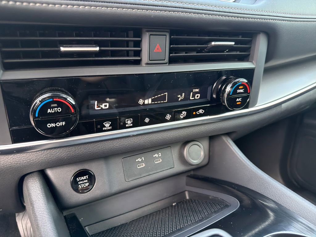 Certified 2026 Nissan Rogue SV FWD image 35