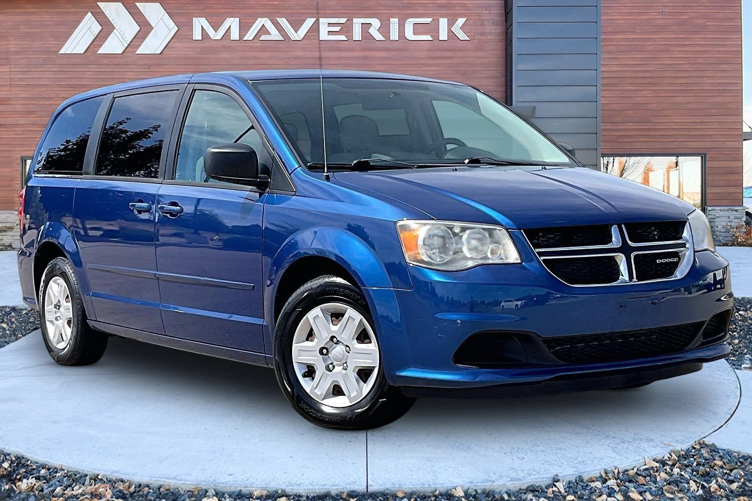 Used 2011 Dodge Grand Caravan Express FWD image 1