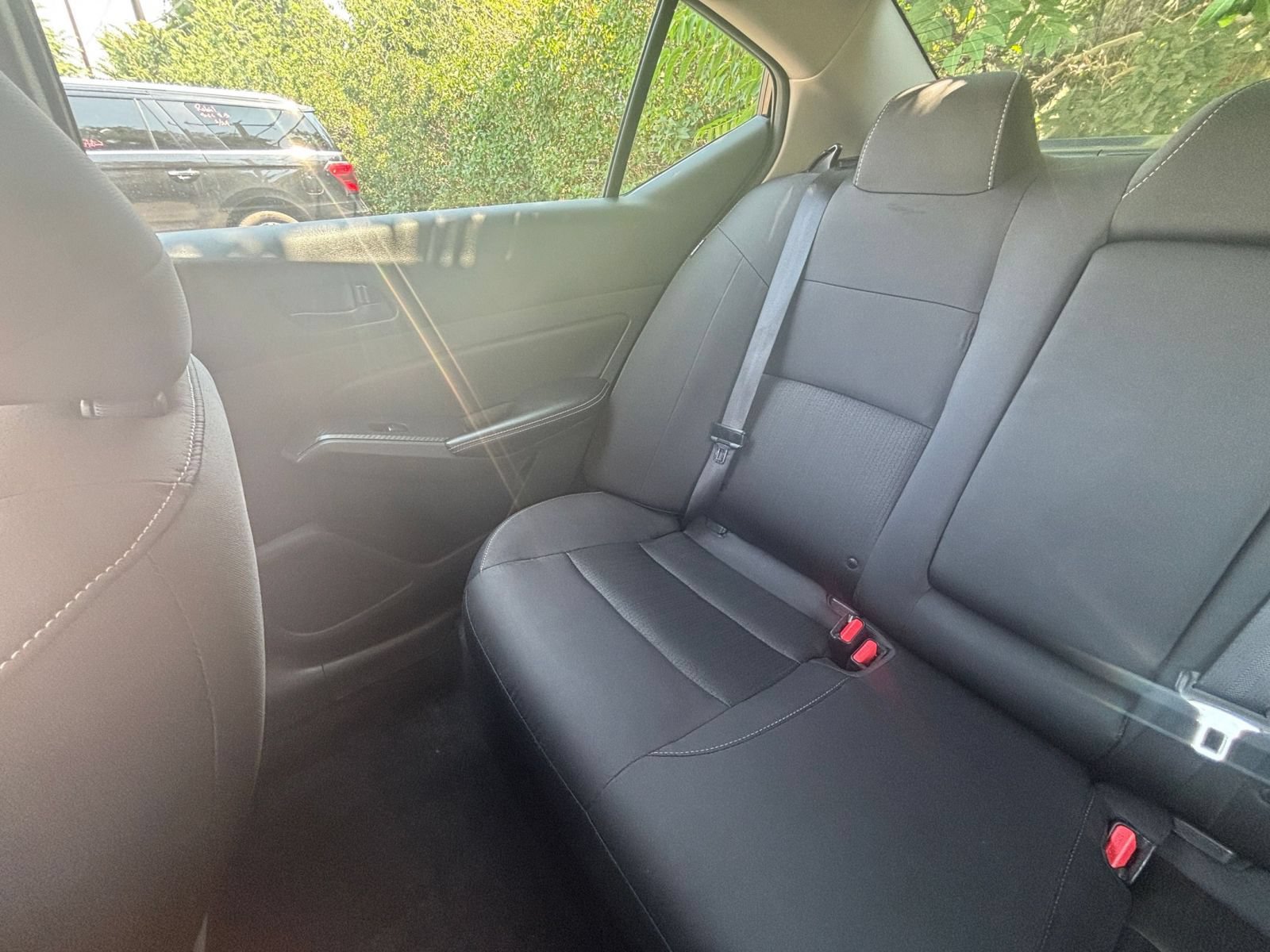 Used 2025 Nissan Altima 2.5 SV FWD image 36