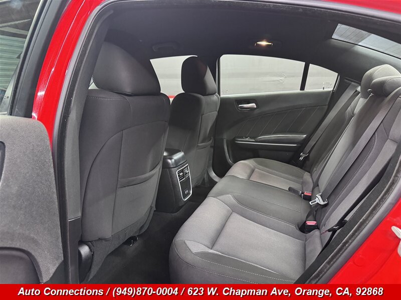 Used 2022 Dodge Charger SXT RWD image 9