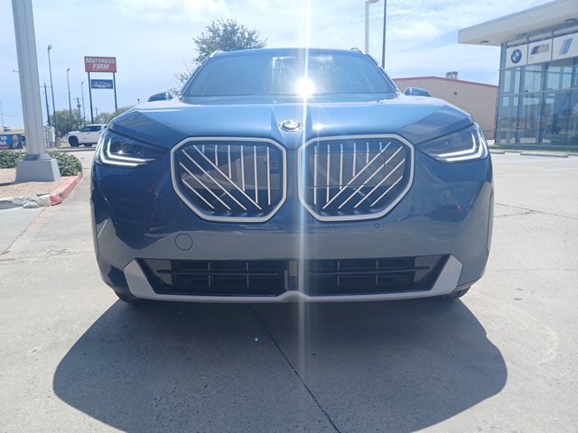 New 2026 BMW X3 xDrive30i w/ Premium Package AWD/4WD image 2