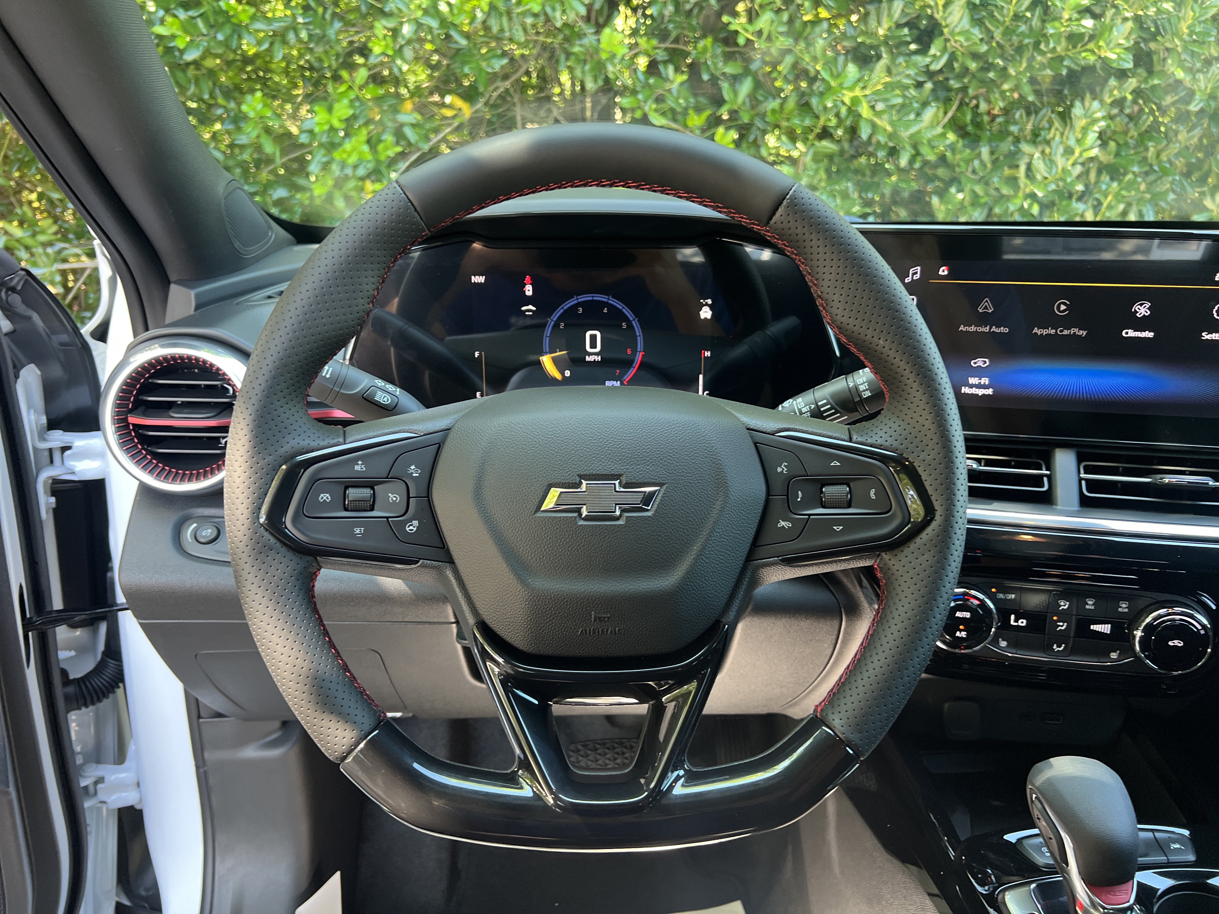 New 2026 Chevrolet Trax RS w/ Sunroof Package FWD image 19