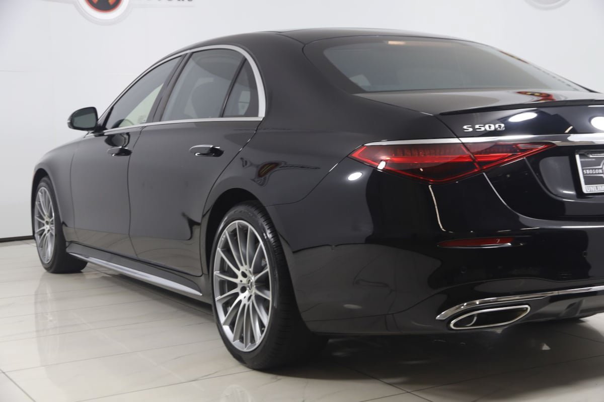 Used 2022 Mercedes-Benz S 500 4MATIC w/ AMG Line Package image 29