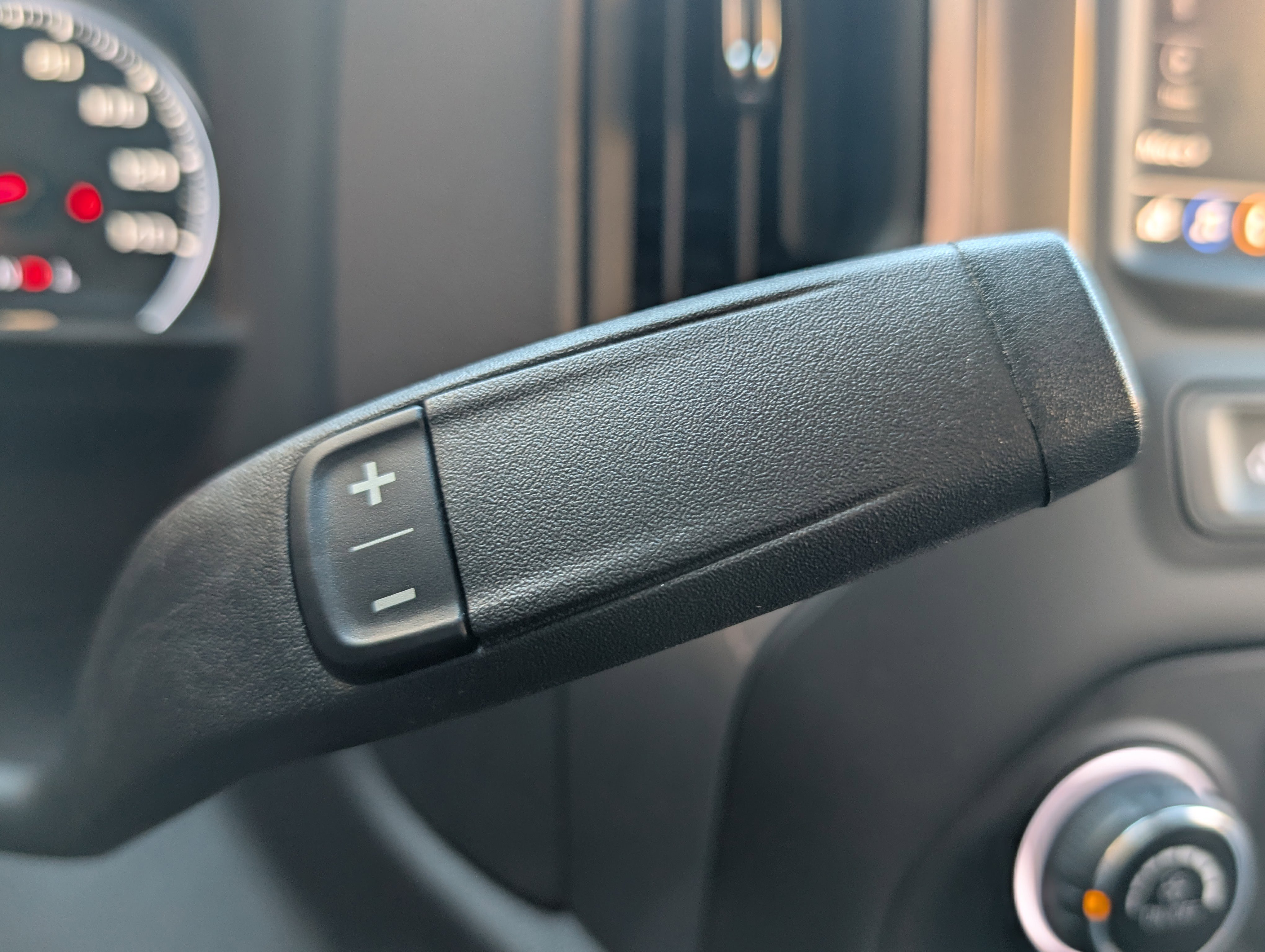 Used 2024 Chevrolet Silverado 1500 Custom image 30