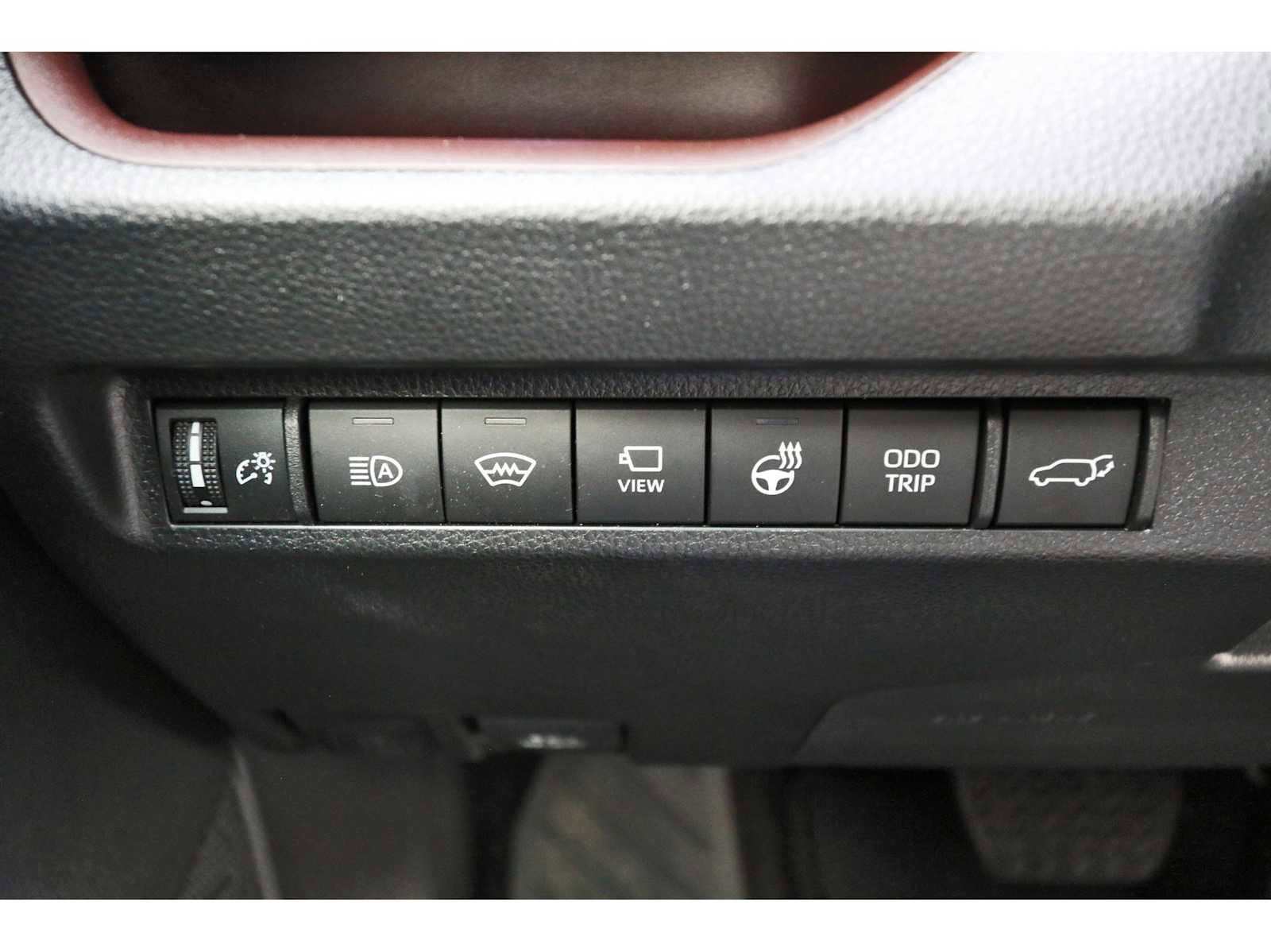 Used 2025 Toyota RAV4 Limited image 19