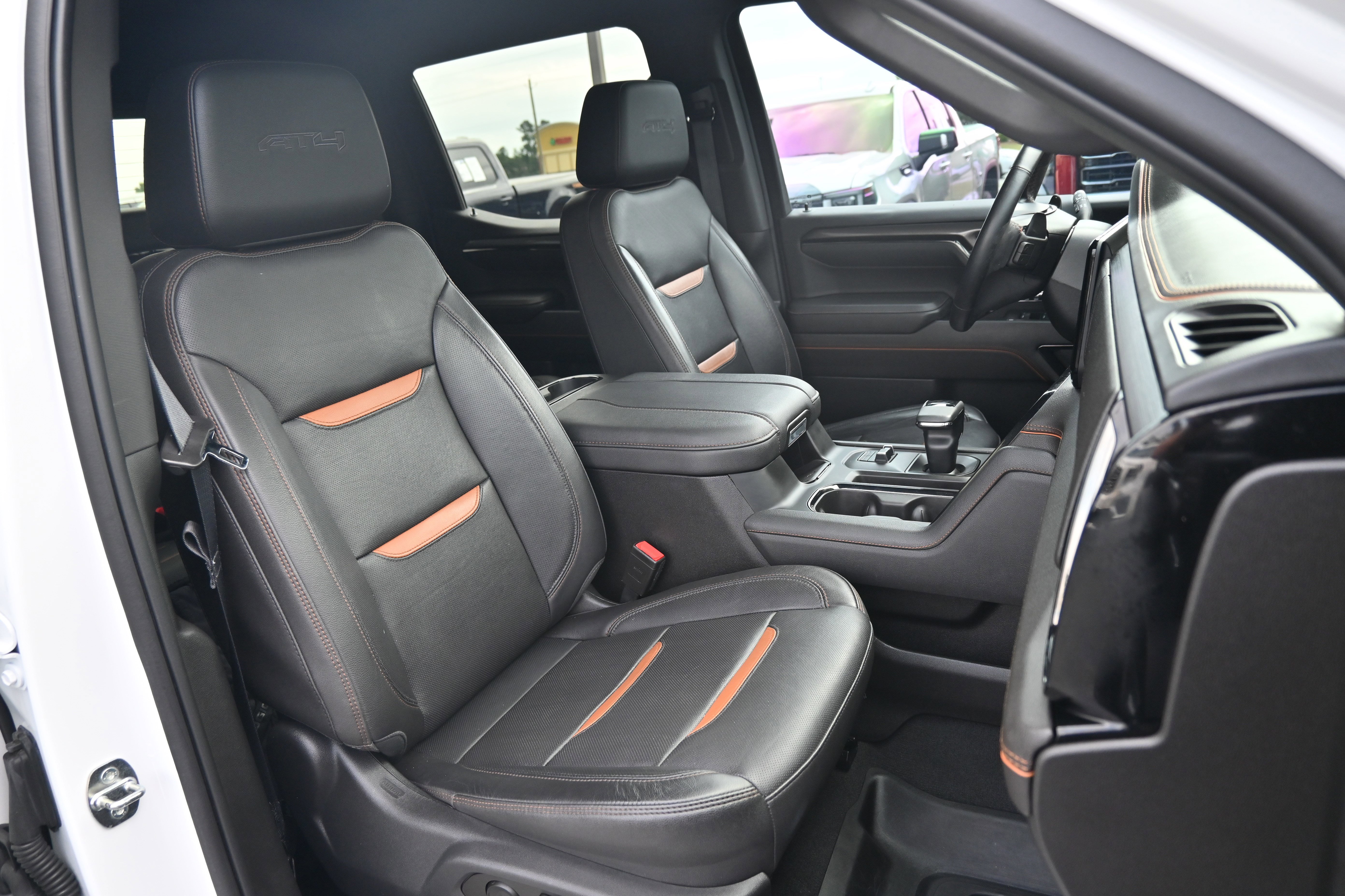Used 2023 GMC Sierra 1500 AT4 w/ AT4 Premium Package AWD/4WD image 33